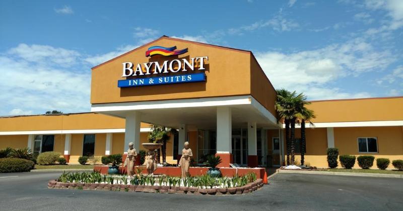 Hotel Baymont By Wyndham Walterboro Exterior foto